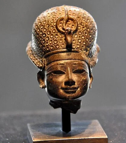 SAMPLE New Kingdom Egypt to the Death of Thutmosis IV Resource Book (2nd Edition)